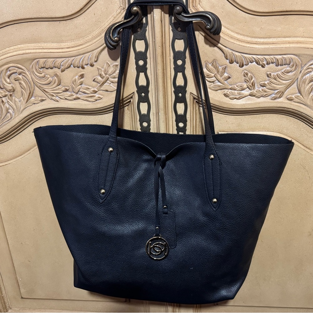 BRAND NEW WOT BEBE Elegant Black XL Tote Bag